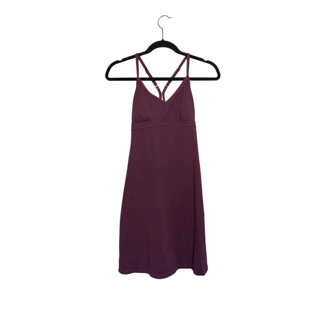 Athleta women’s burgundy, built-in bra, athletic dress, size small